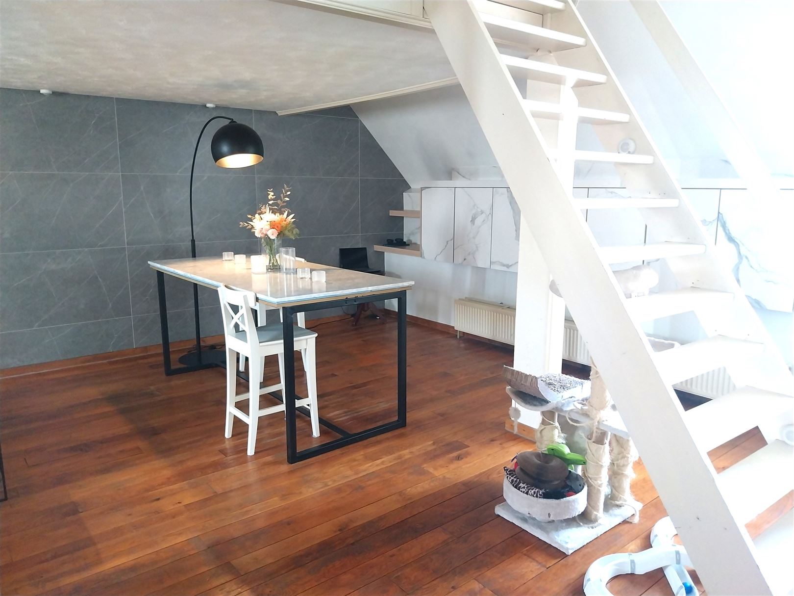 TE HUUR: Loft met mezzanine te Heusden-Zolder! - foto 4