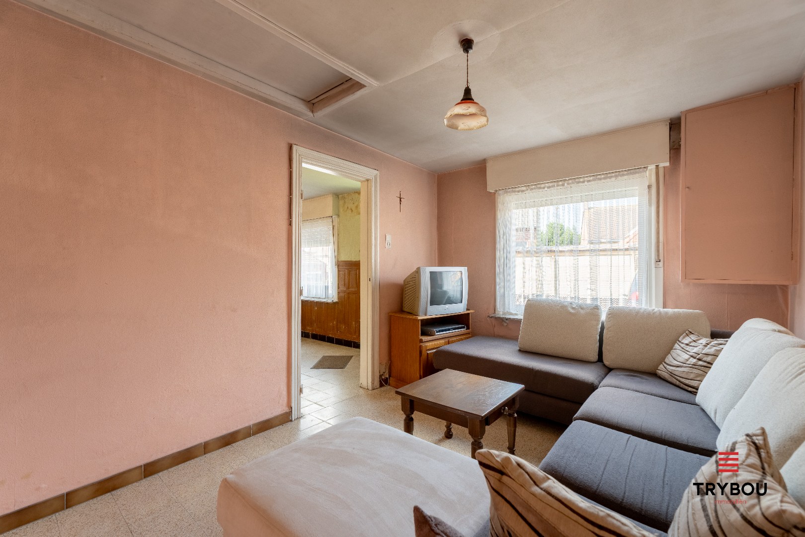 Te renoveren alleenstaande woning op een ruim perceel met tal van mogelijkheden! - foto 4