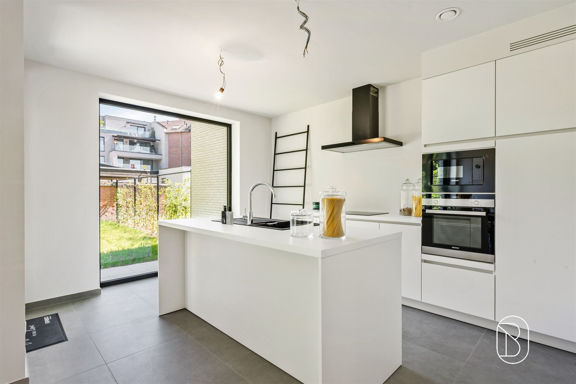 Kwalitatief afgewerkte nieuwbouw met 3 slk, E-peil 0. - foto 4