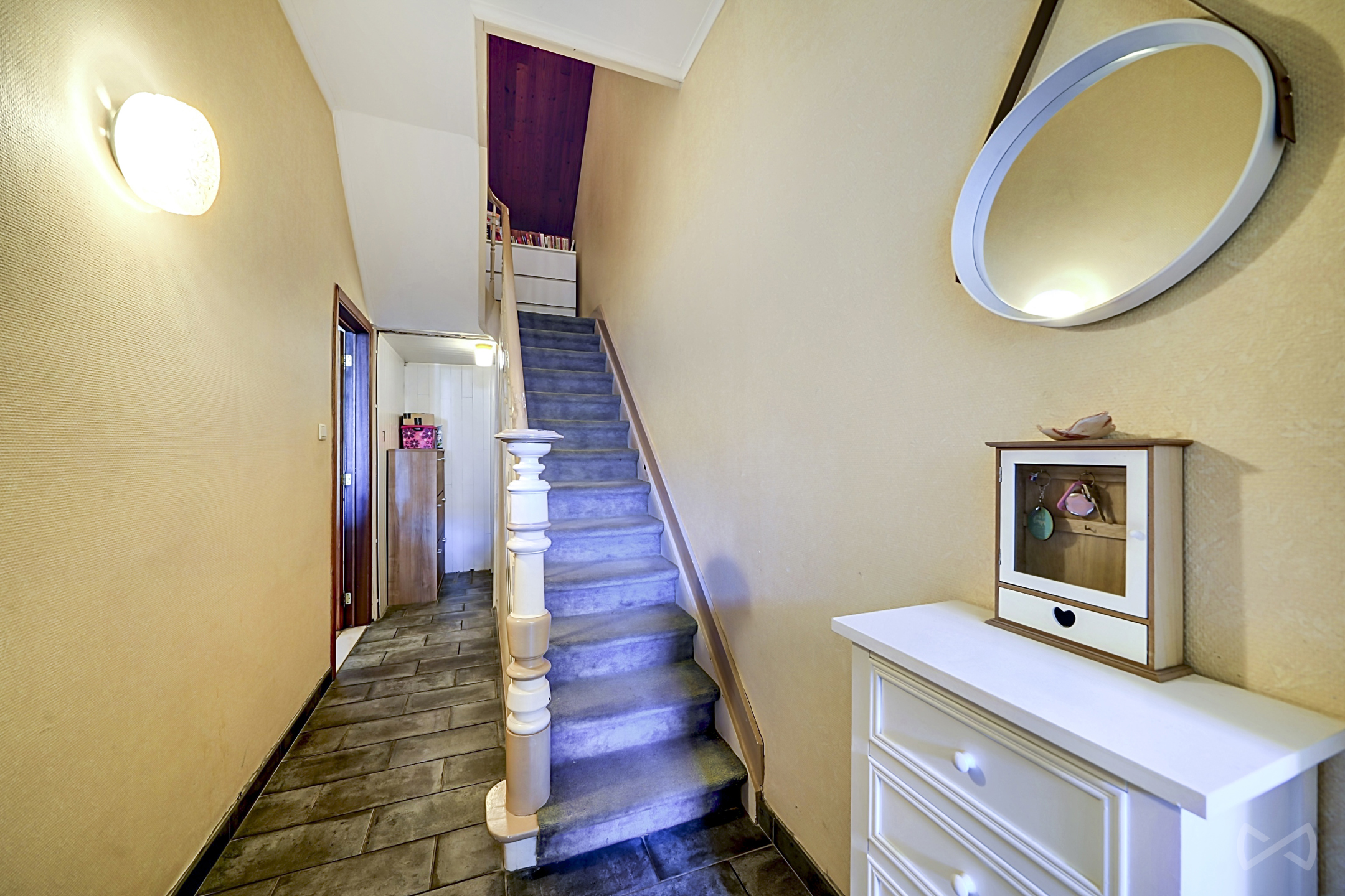 Maison 3 chambres + bureau avec piscine - foto 2