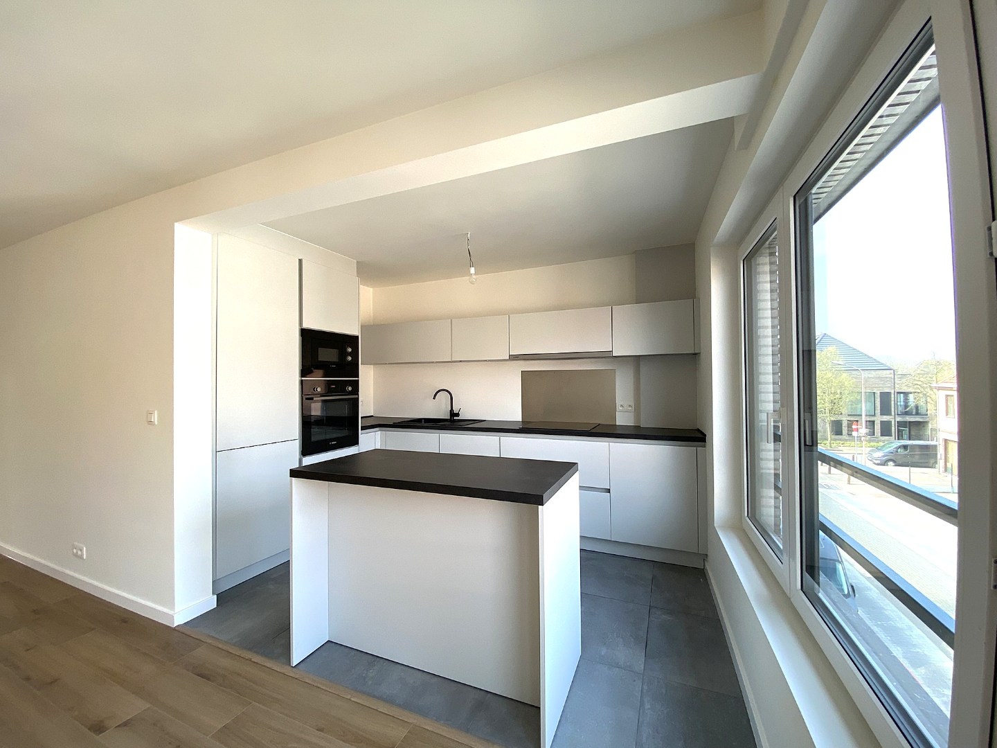 Apartment for rent in Antwerp with 2 bedrooms - photo 2