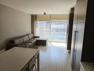 Het appartement (2de verdiep) bestaat uit: <br /><br />inkomhal, apart toilet, slaaphoek, badkamer met inloopdouche, 1 slaapkamer, woonkamer met open keuken en zongericht terras. <br /><br />Er is een fietsstalling en kelderberging. <br />EPC B (170 kWh/m²/jaar).<br /><br />De algemene voorwaarden van Dewaele DIY kunt u steeds raadplegen via dewaele.com.<br /><br />Bestuursmaatregelen in het maatregelenregister: in aanvraag