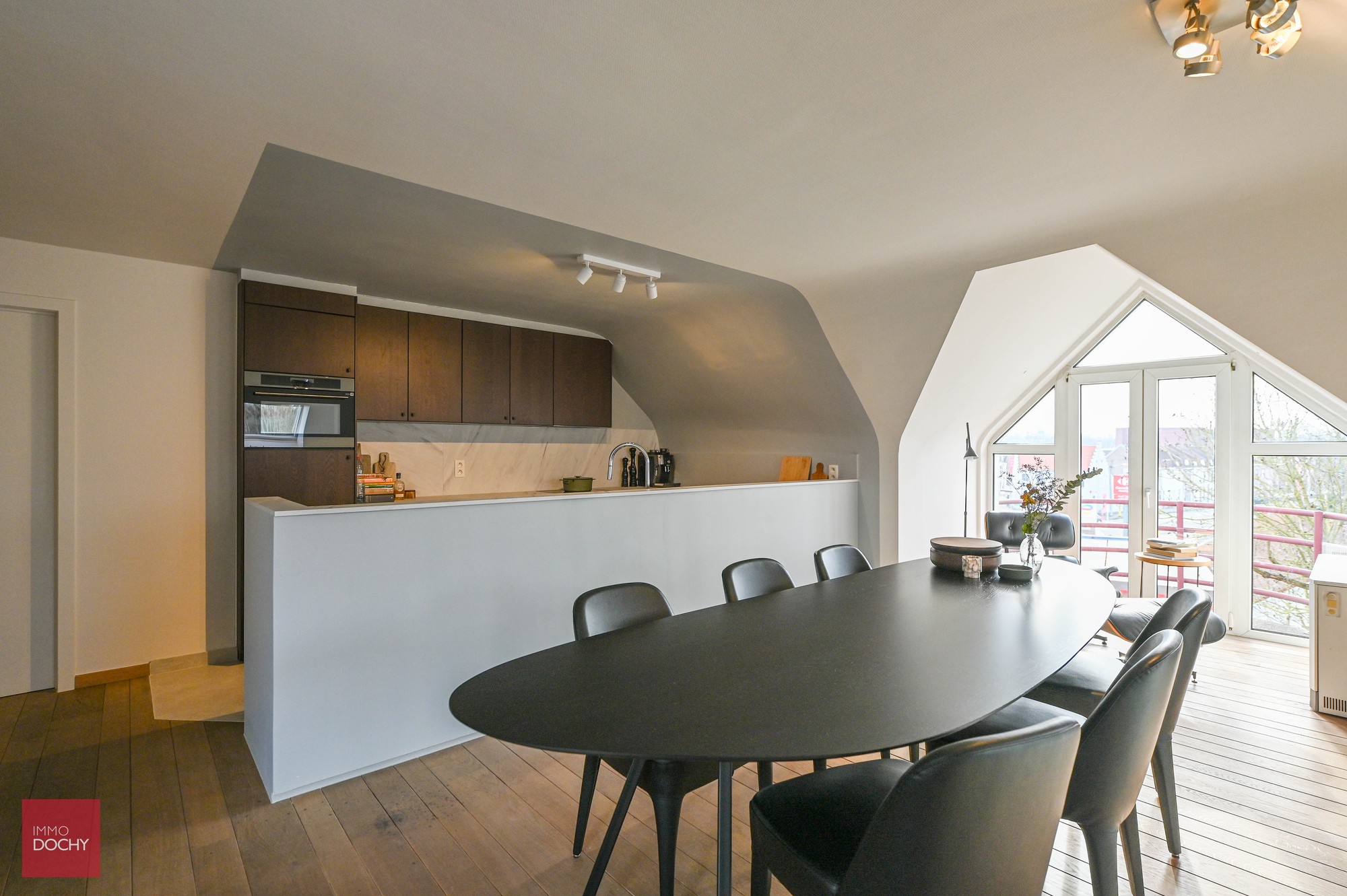 Vernieuwd ruim dakappartement | Doorniksewijk - foto 2