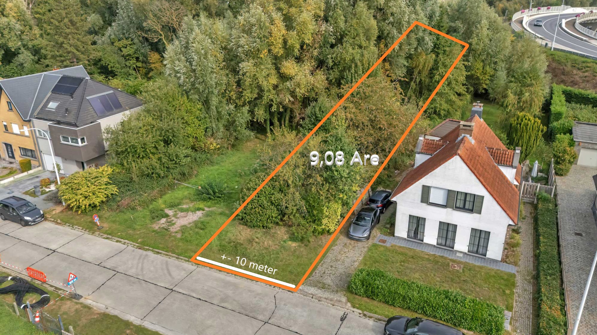 Strategisch doch rustig gelegen perceel bouwgrond voor HOB - foto 1