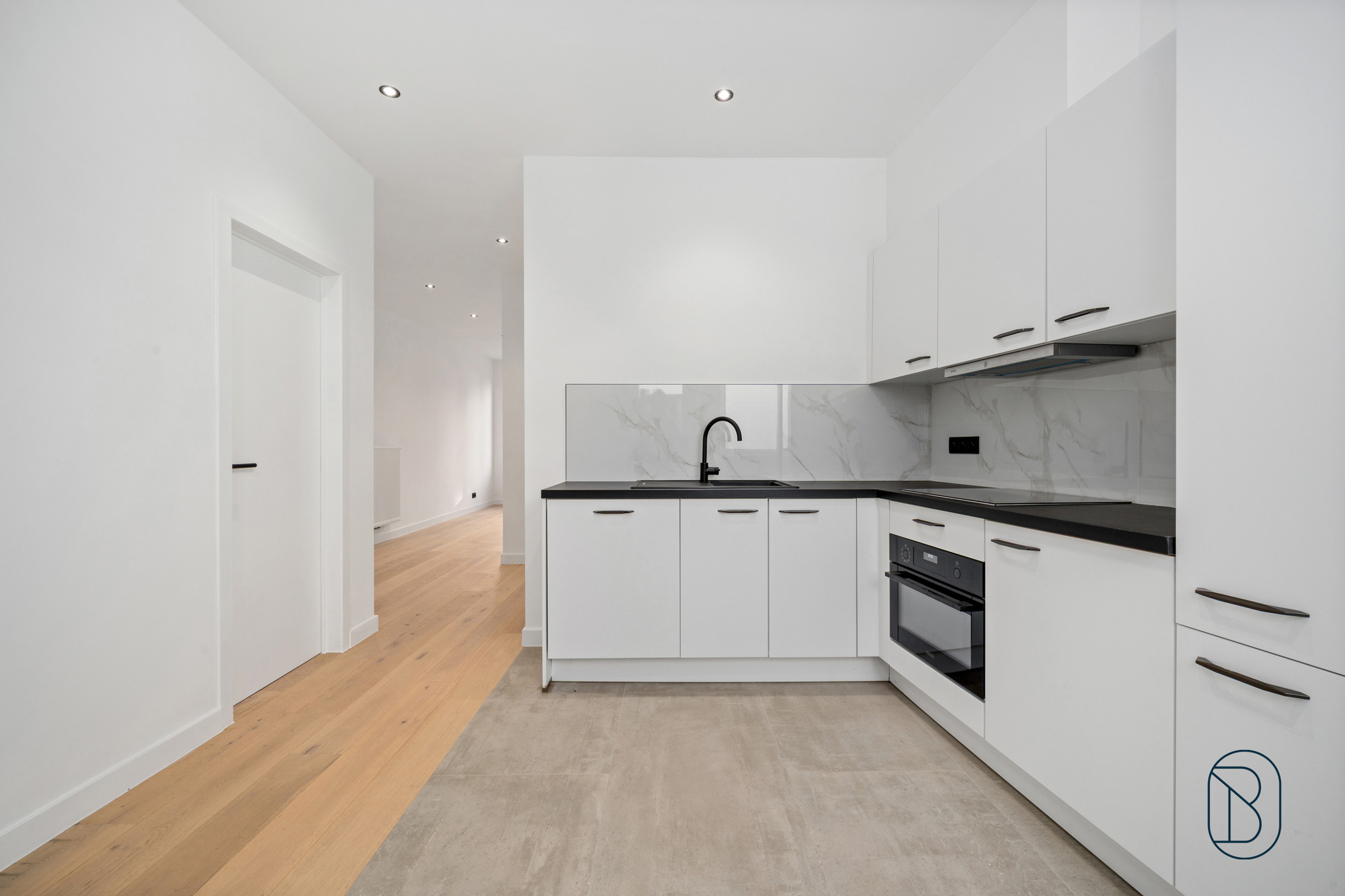 Gerenoveerd appartement met stadstuin en garage in Wevelgem - foto 5