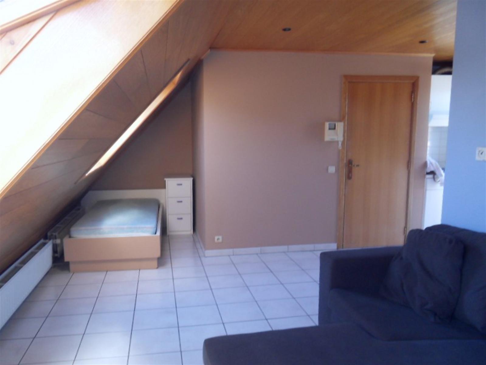 Studio met terras nabij centrum.  - foto 2