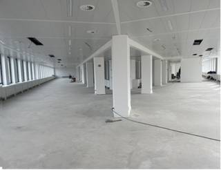 Gerenoveerde kantoren gelegen aan de binnenring tussen de metrohaltes "Trône" en "Porte de Namur", in het hart van de europese wijk. Ze zijn...