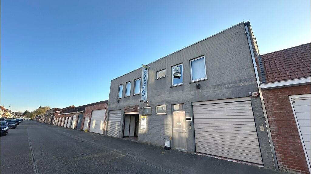 Polyvalent handelspand met burelen te huur in Sint-Andries Brugge - foto 1