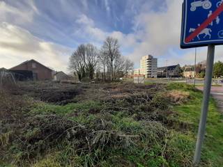 Grond voor kantoorgebouw of hotel.Deze projectgrond is gelegen op de hoek van de Grote Kloosterstraat met de Frans Smoldersstraat te Sint Stevens...