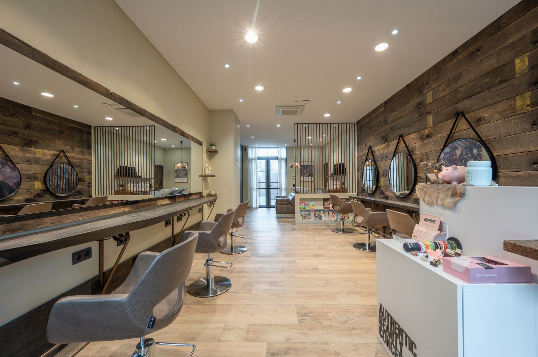 Multifunctioneel, gerenoveerd pand op zichtbare locatie - foto 4