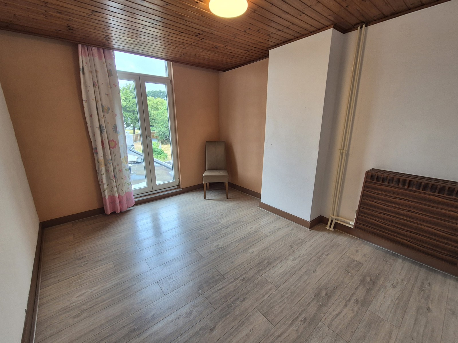 Rijwoning gelegen dichtbij het centrum van Mol. - foto 5
