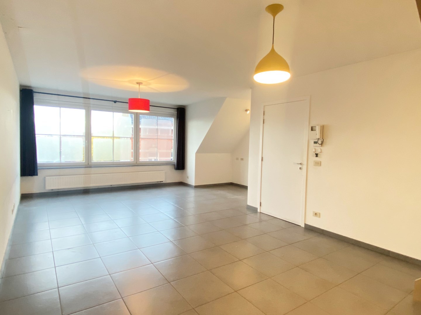 APPARTEMENT MET 3 SLAAPKAMERS EN GARAGEBOX IN HARTJE WAKKEN!!!!!! - foto 2