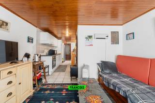 Op zoek naar een unieke woning te koop in Blankenberge met een uiterst centrale ligging nabij het centrum? Deze charmante sous-sol in de Luikstraat...