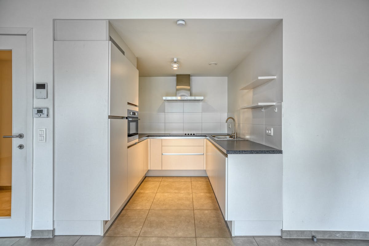 Ground floor apartment with garage for sale in Sint-Michiels - photo 4