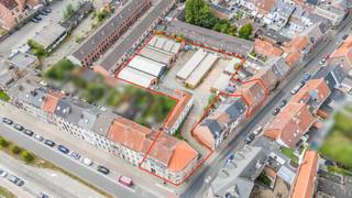 Bent U opzoek naar een patrimoniumvennootschap? Lees dan zeker verder.Deze patrimoniumvennootschap heeft heel wat te bieden en bestaat uit:- 25...