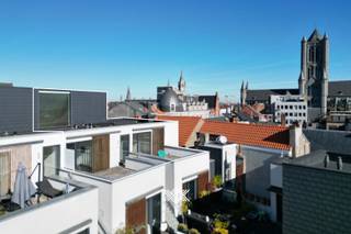 PRAKTISCH: Bezoeken voor deze eigendom verlopen uitsluitend via mijnhuurprofiel.be. Telefoneren om een afspraak te maken is helaas niet...