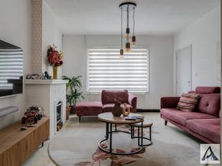 <p><span>Gezellige eengezinswoning met 3 slaapkamers, tuin en tal van uitgevoerde renovaties</span></p><p><span>Op zoek naar een woning met een stevige basis en nog ruimte om uw eigen smaak en stijl toe te voegen? Dan is deze gezellige eengezinswoning beslist een bezoek waard.</span></p><p><span>De woning beschikt op het gelijkvloers over een inkomhal met apart toilet en praktische bergruimte, een aangename leefruimte met zit- en eethoek en een aparte keuken. Op de verdieping bevinden zich een nachthal met lichtkoepel, drie volwaardige slaapkamers, een extra bergruimte en een badkamer.</span></p><p><span>Daarnaast is de woning grotendeels onderkelderd, wat tal van mogelijkheden biedt voor stockage, wasruimte of zelfs het gebruik als garage.</span></p><p><span>Buiten geniet u van een gezellige tuin met terras aan de achterzijde van de woning ideaal om tot rust te komen of gezellig te tafelen in de buitenlucht.</span></p><p><span>Doorheen de jaren werden reeds verschillende belangrijke renovatie- en verbeteringswerken uitgevoerd. Zo werd de woning technisch sterk aangepakt met onder meer vernieuwd buitenschrijnwerk in PVC, een recente gasketel, conforme elektrische installatie, spouwmuurisolatie en een volledig vernieuwd en geïsoleerd dak. Ook een waterontharder is aanwezig.</span></p><p><span>Dankzij deze investeringen is de buitenschil van de woning volledig op orde en bevindt de woning zich technisch in een up-to-date staat. De binneninrichting kan verder gemoderniseerd worden naar eigen smaak en wensen.</span></p><p><span>De woning is momenteel verhuurd aan 860 per maand, wat dit pand eveneens bijzonder interessant maakt als investering met onmiddellijk rendement. </span></p><p><span>Hierdoor is deze woning ideaal voor handige doe-het-zelvers of investeerders op zoek naar een interessante verhuuropportuniteit.</span></p><p><span>Neem vandaag nog contact met ons op via <span>info@immopa.be</span></span><span> of via 089/50.35.85.</span></p>