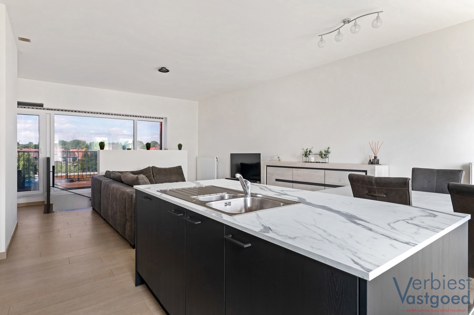 Luxueus en energiezuinig duplexappartement te huur in hartje Ekeren - foto 5