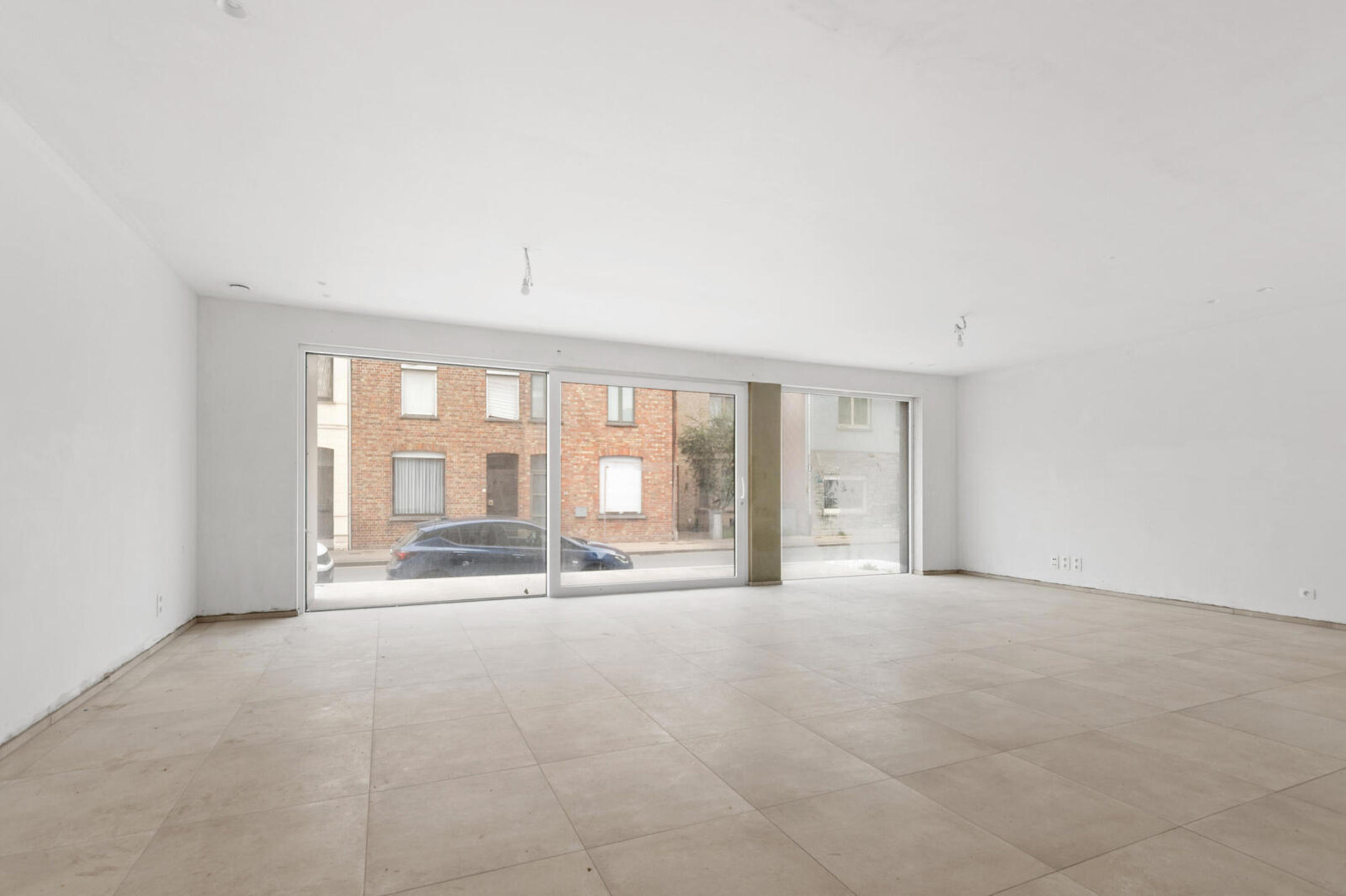 Gelijkvloers appartement 152 m², 3 kamers en ruim terras! - foto 2