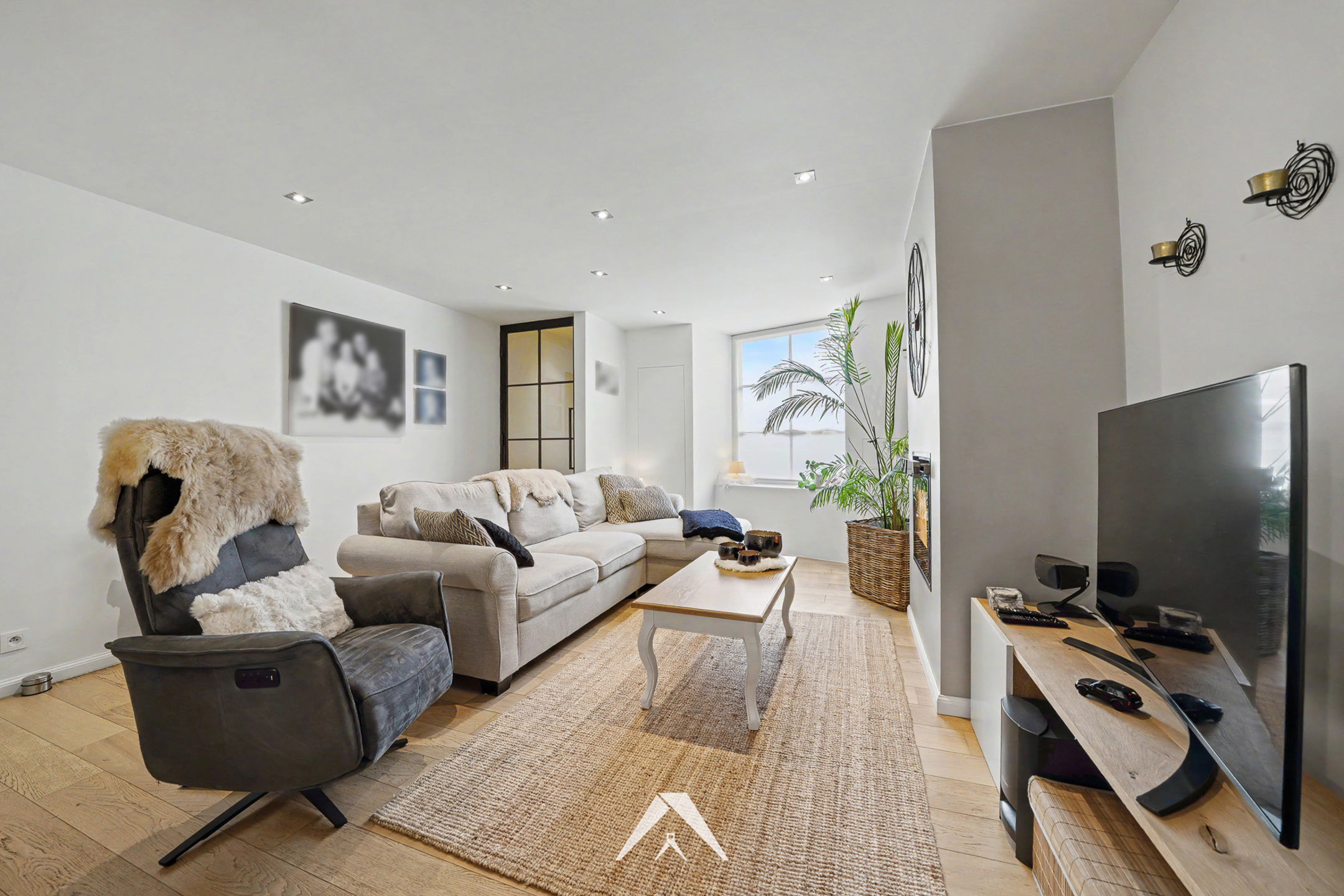 Instapklare, gerenoveerde woning met garage en uitweg! - foto 2