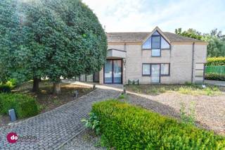 <p><span>Ground-floor commercial space with versatile possibilities in Hever</span></p><p><span> </span></p><p><span>Just outside the village center of Hever, this ground-floor commercial space in a two-unit building is once again available. The space was previously used as an office complex and is therefore ideally suited for an independent business in the service sector, a liberal profession, and/or a practice space.<br /> </span></p><p><span>Through the private entrance hall, you have access to several multipurpose rooms that can be configured entirely to your liking. A change of use for the ground floor to a combination of residential and commercial space is among the possibilities. </span></p><p><span> </span></p><p><span>A major advantage is the presence of a very spacious indoor garage and ample parking right outside the door.</span></p><p><span> </span></p><p><span>Does this ground floor meet your growth ambitions, or do you see it as the perfect start to a new professional chapter? Then contact us today to schedule your visit.</span></p><p><span> </span></p><p><span>015 20 36 00 - <span>info@domoxim.be</span></span></p><p><span> </span></p><p><span>domoXim. Where dreams come home!</span></p><p><span> </span></p><p><span>Want to know the value of your </span><span>own</span><span> home? We’d be happy to advise you.</span></p>