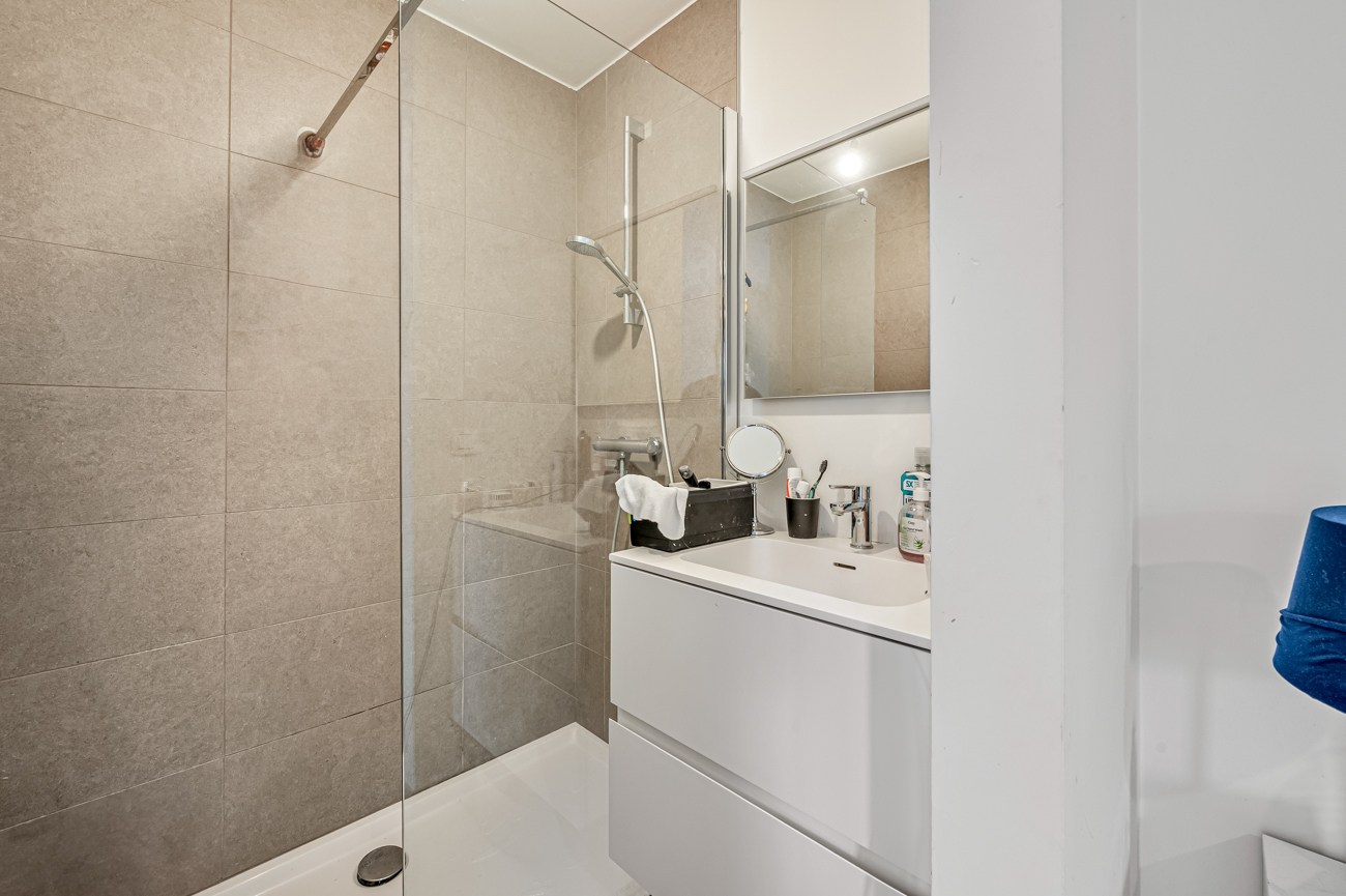 instapklaar 1 slkappartement op fietsafstand van UZ Jette/centrum Brussel - foto 4