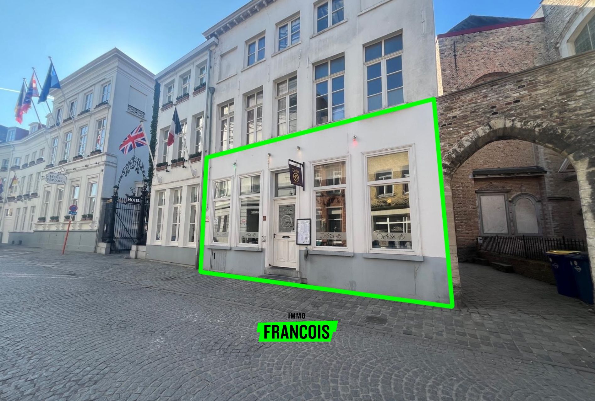 Commercial for sale in Bruges