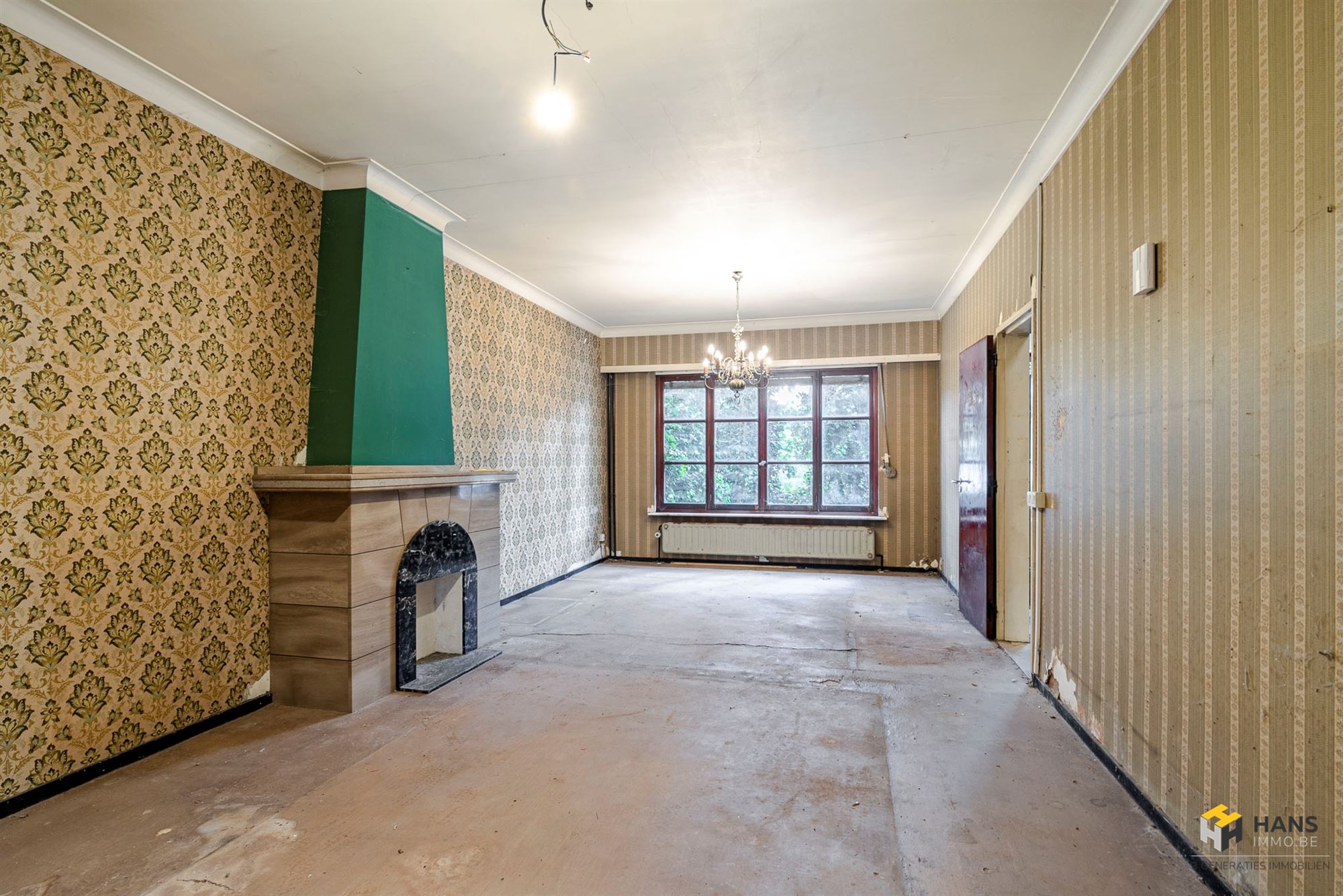 Te renoveren woning (129 m²) met 3 slaapkamers, garage en tuin (113 m²) in Wilrijk. - foto 2