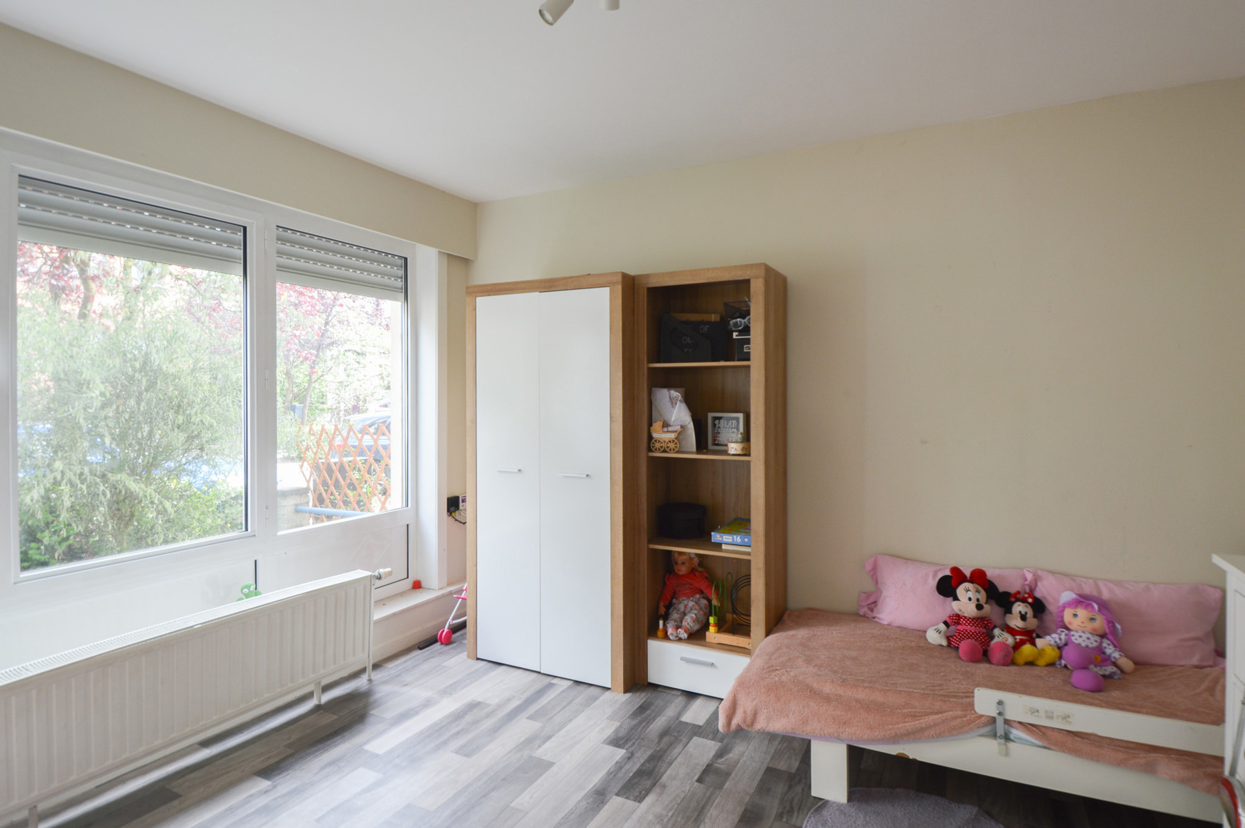 RUIM GELIJKVLOERSAPPARTEMENT MET 2 SLAAPKAMERS - foto 5