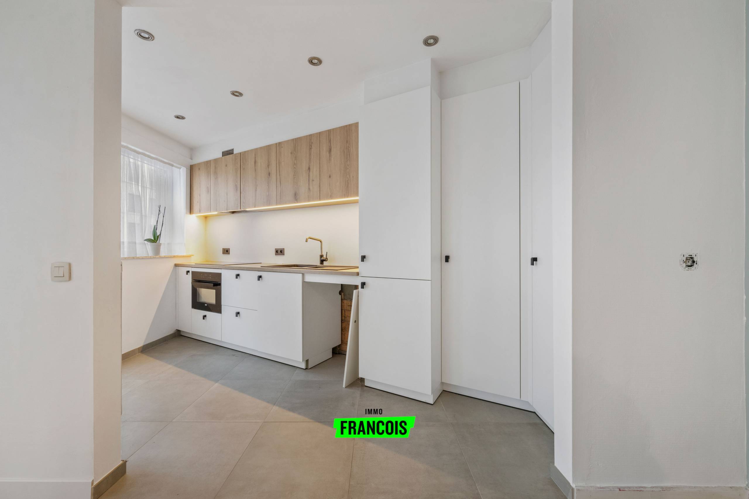 Apartment for sale in Ostend with 3 bedrooms - photo 4