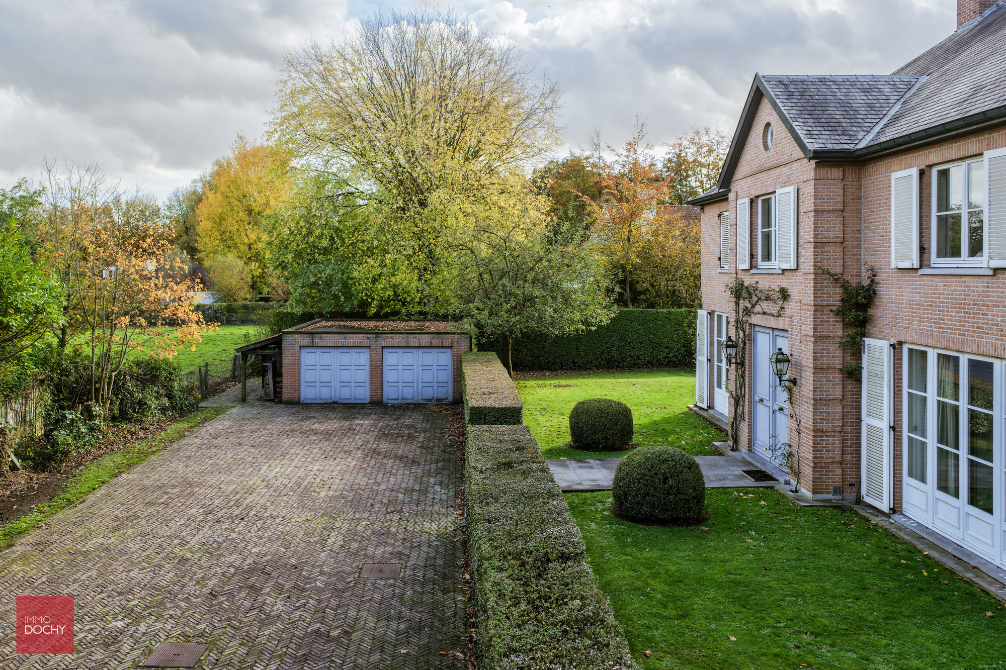 House for sale in Kortrijk with 4 bedrooms - photo 2