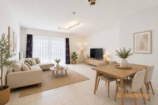 Op een uitstekende locatie in Erembodegem bevindt zich dit energiezuinige gelijkvloersappartement, gelegen in een verzorgd gebouw uit 2003. Het appartement ligt op wandelafstand van het station, de dorpskern, winkels, warenhuizen en diverse scholen. Dankzij de nabijheid van de autosnelweg geniet u bovendien van een uitstekende bereikbaarheid.
Het appartement omvat een inkomhal met vestiaire en gastentoilet, een ruime en lichtrijke leefruimte, keuken, praktische berging/wasplaats, 2 slaapkamers en een badkamer uitgerust met bad, douche en toilet.
Via de keuken heeft u rechtstreeks toegang tot het ruime terras van ca. 38 m², een aangename buitenruimte met heel wat mogelijkheden.
Een afzonderlijke garage kan optioneel worden aangekocht voor € 15.000. Een extra troef: de garage geeft rechtstreeks toegang tot het terras en sluit daardoor perfect aan bij het appartement.
Met EPC-label B en een conforme elektrische installatie is dit appartement volledig instapklaar. Een interessante opportuniteit voor eigen bewoning, als investering of met het oog op levenslang wonen.
Meer informatie of een bezoek? Contacteer ons via Laurens@immoaccenta.be.
