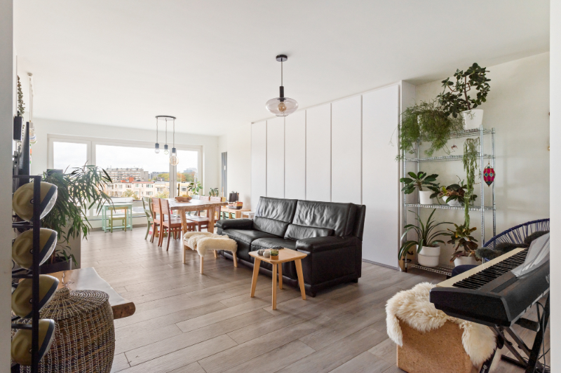 Instapklaar &amp; volledig gerenoveerd ruim APP met 2 SLK, terras &amp; autostaanplaats - foto 3