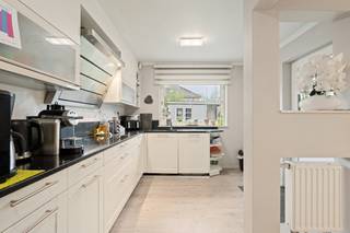 [[ DIT PAND NEEMT DEEL AAN DE ERA OPEN HUIZEN DAG OP 6/12 VAN 11:00 TOT 12:00 ]]Te koop: ruime halfopen woning in Vilvoorde, op de stadsrand en nabij...