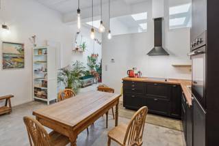 SINT GILLES - PROJECT - Atelier met een totale oppervlakte van +/- 144 m2. Het pand bestaat momenteel uit een grote werkplaats, garage of magazijn...