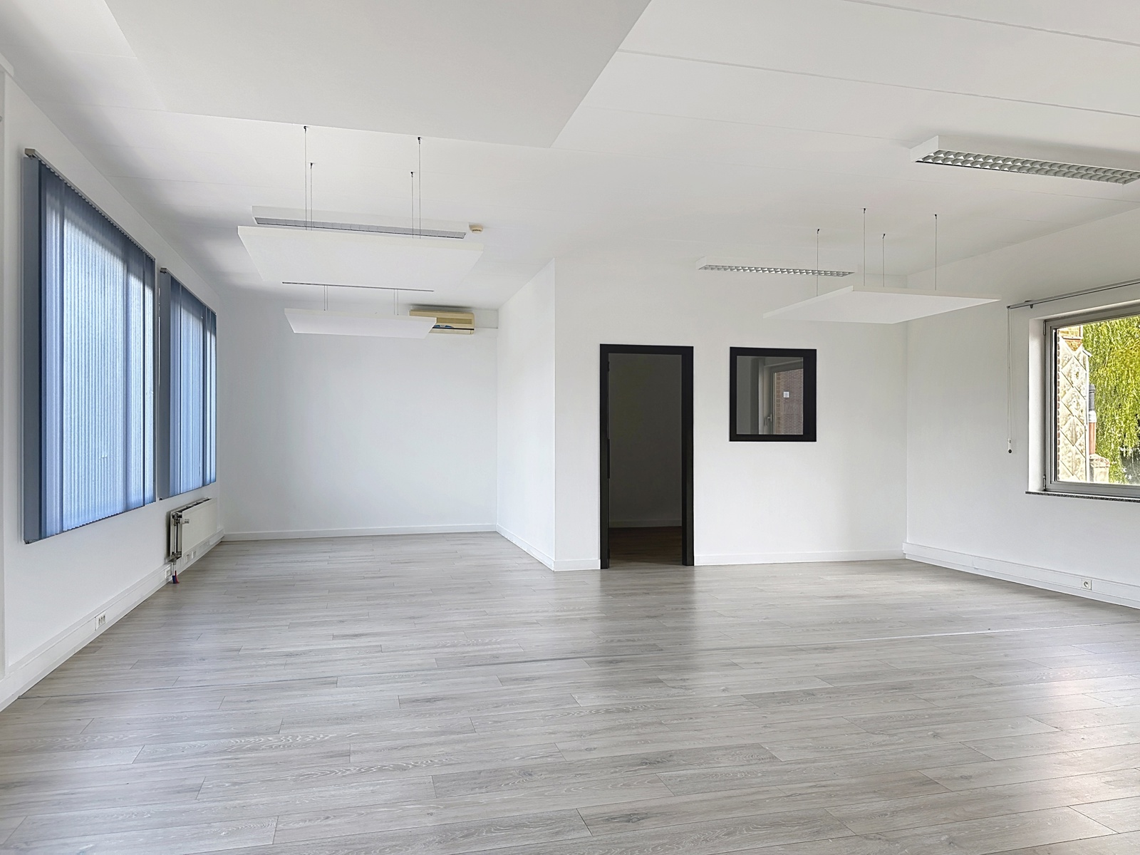 Kantoorruimte met zichtlocatie langs de A12 – uitbreidbaar tot ca. 200 m² - foto 1