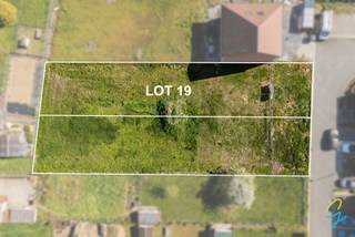 Bouwgrond te Brakel, gelegen in de rustige verkaveling "Meierij".Kenmerken :- geen doorgaand verkeer, rustige wijk- vergund- bouwplannen zijn...