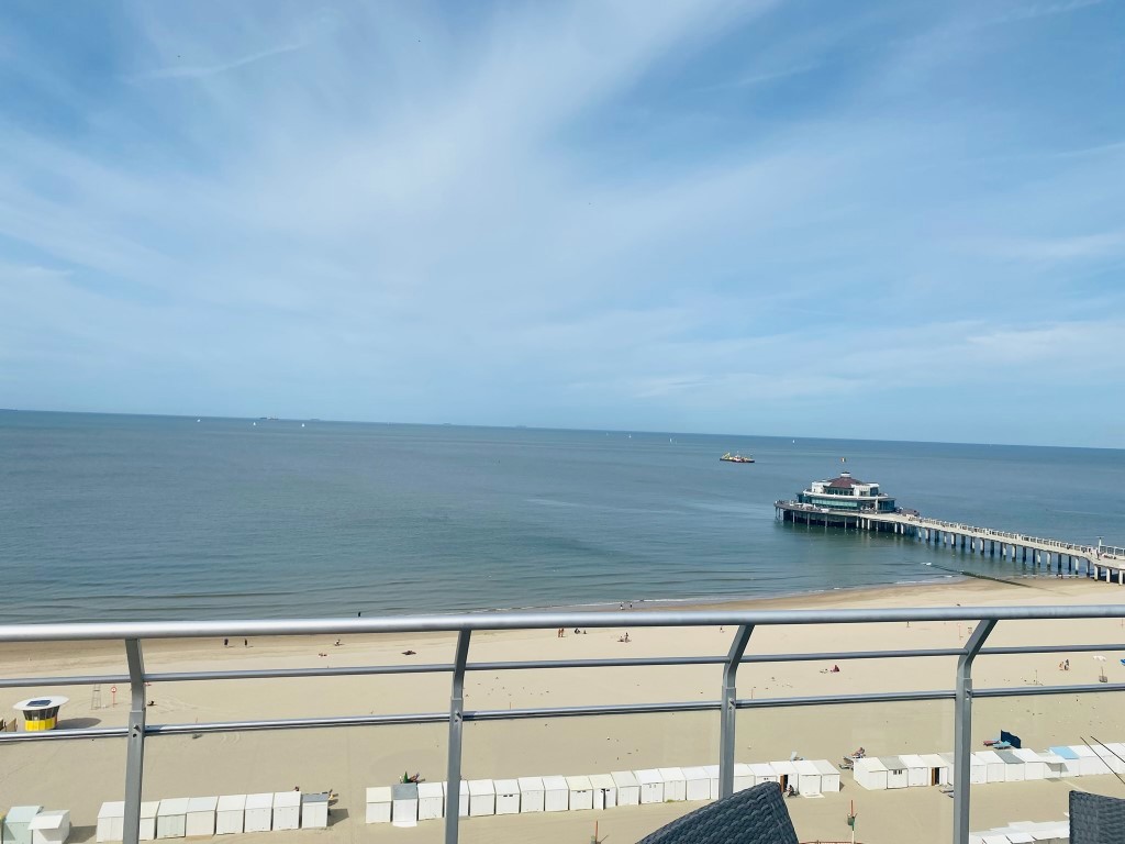 Penthouse met 2 zalige terrassen en ZEEZICHT te Blankenberge - foto 1