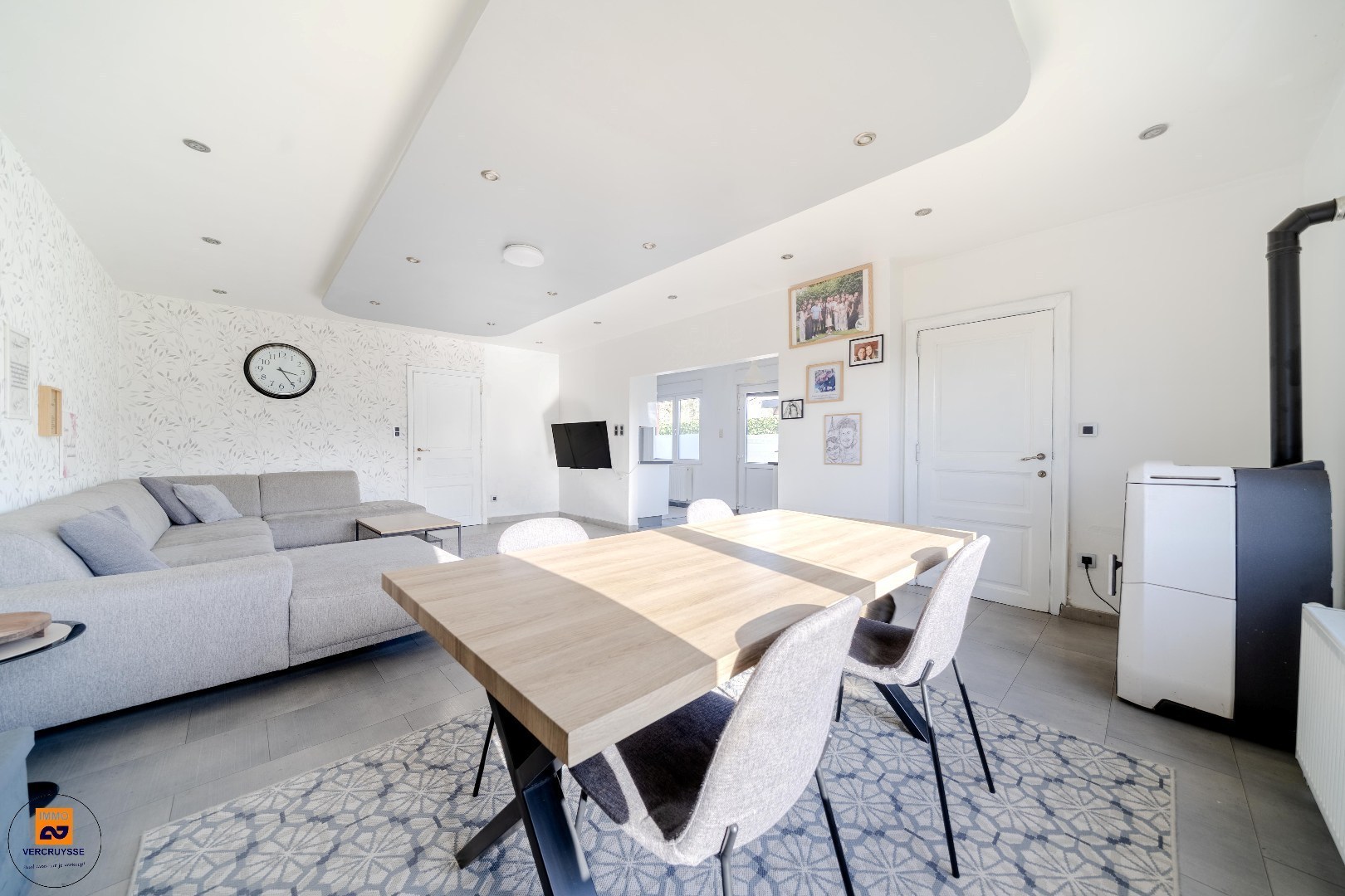 Instapklare bungalow in rustige woonwijk mét ruime tuin te Lievegem - foto 3