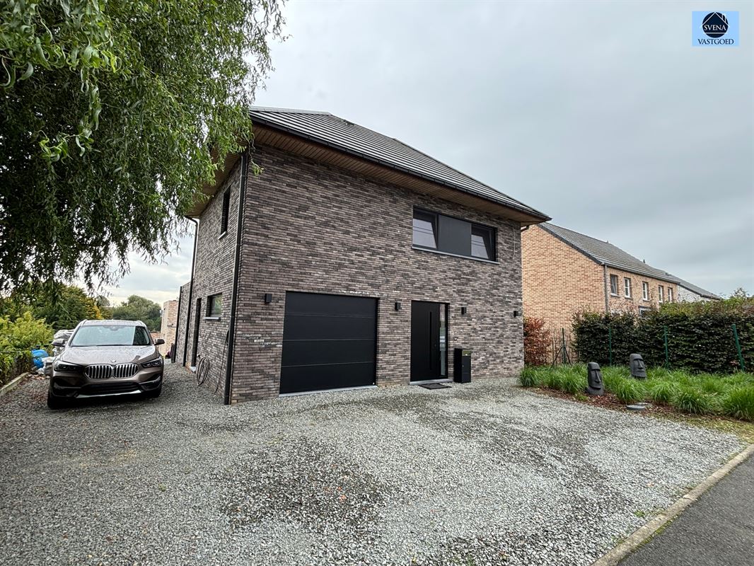 LUXUEUZE RECENTE WONING MET 3 SLAAPKAMERS, GARAGE EN TUIN - foto 3