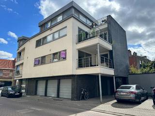 Ruim en instapklaar appartement (±100m²), rustig gelegen aan de achterzijde van een kleinschalige residentie, CENTRUM GEEL op wandelafstand van...