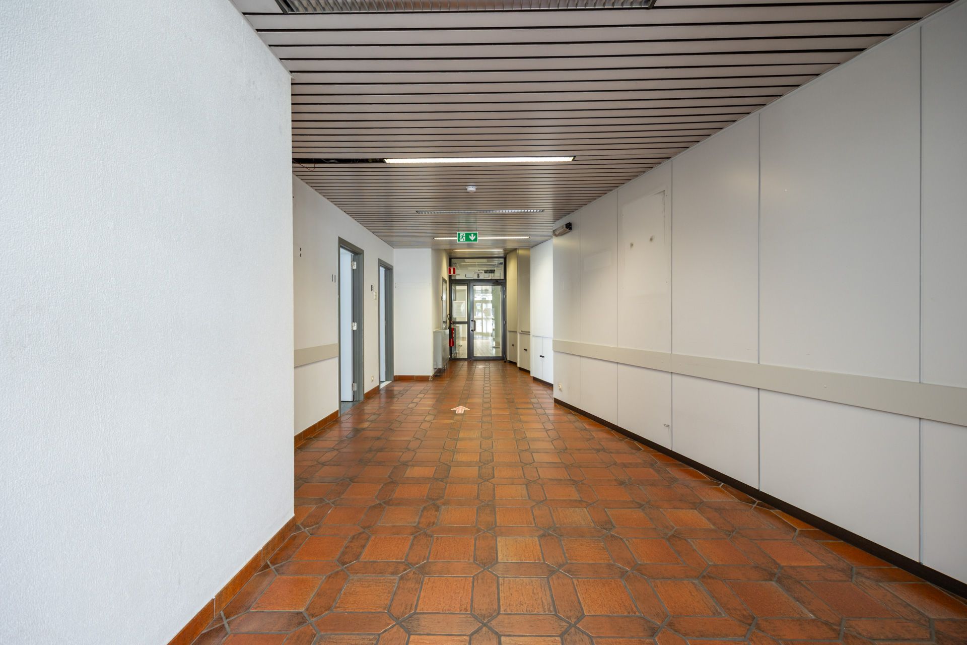 Gelijkvloerse kantoorruimte met toplocatie aan de Bredabaan - foto 4