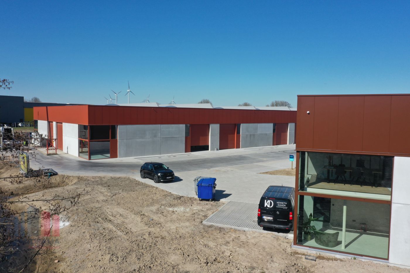 Instapklare KMO-unit van 1.145 m² op toplocatie in Izegem - foto 4