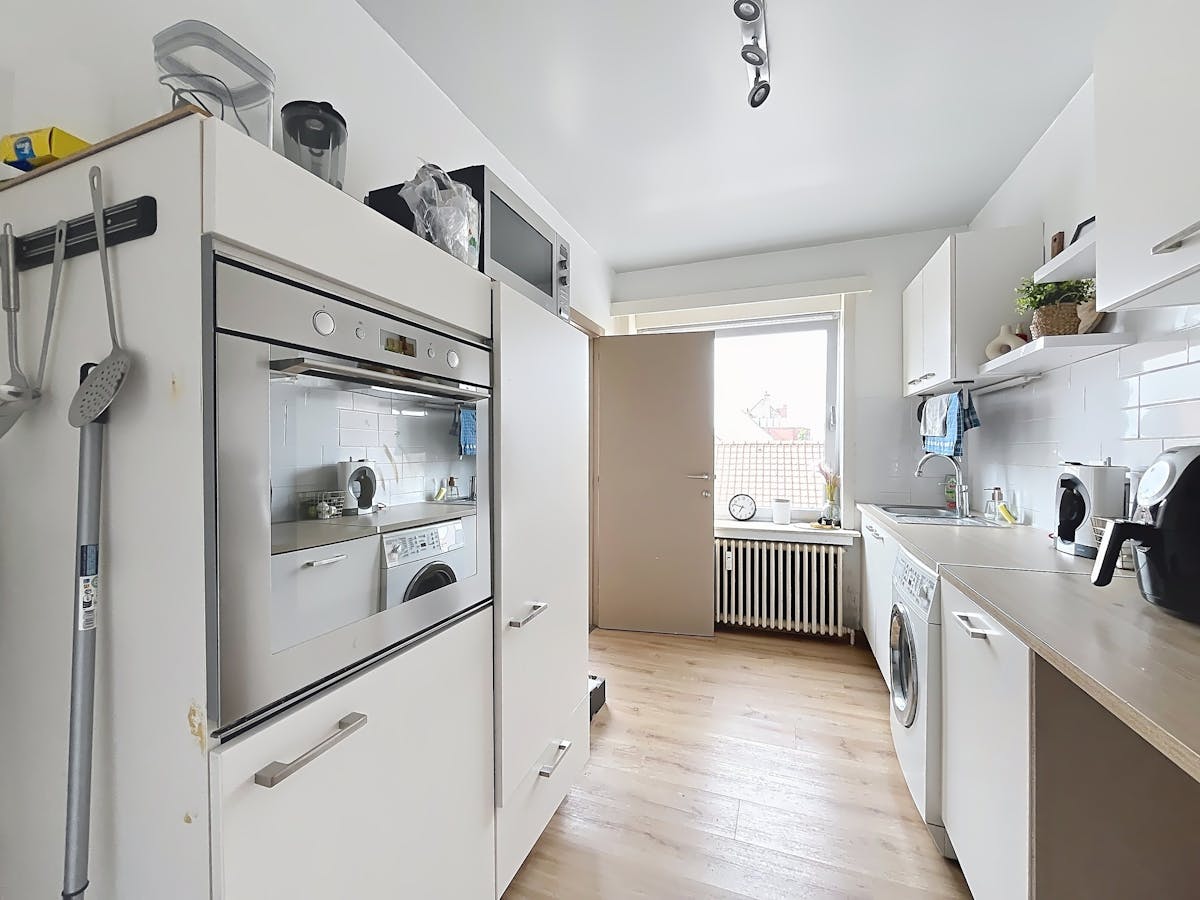 Ruim appartement met 2 slaapkamers en balkon in Aalter. - foto 5