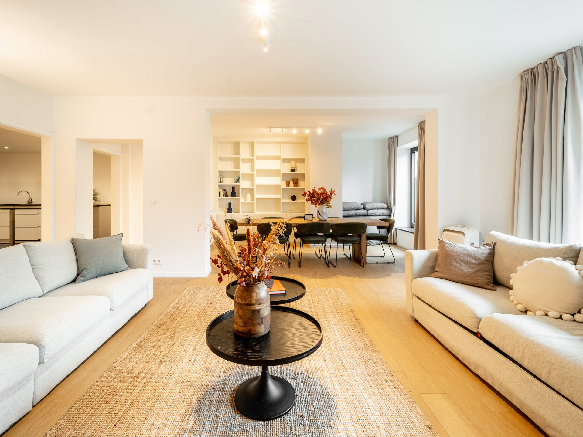 Apartment for rent in Sint-Gillis with 3 bedrooms - photo 2