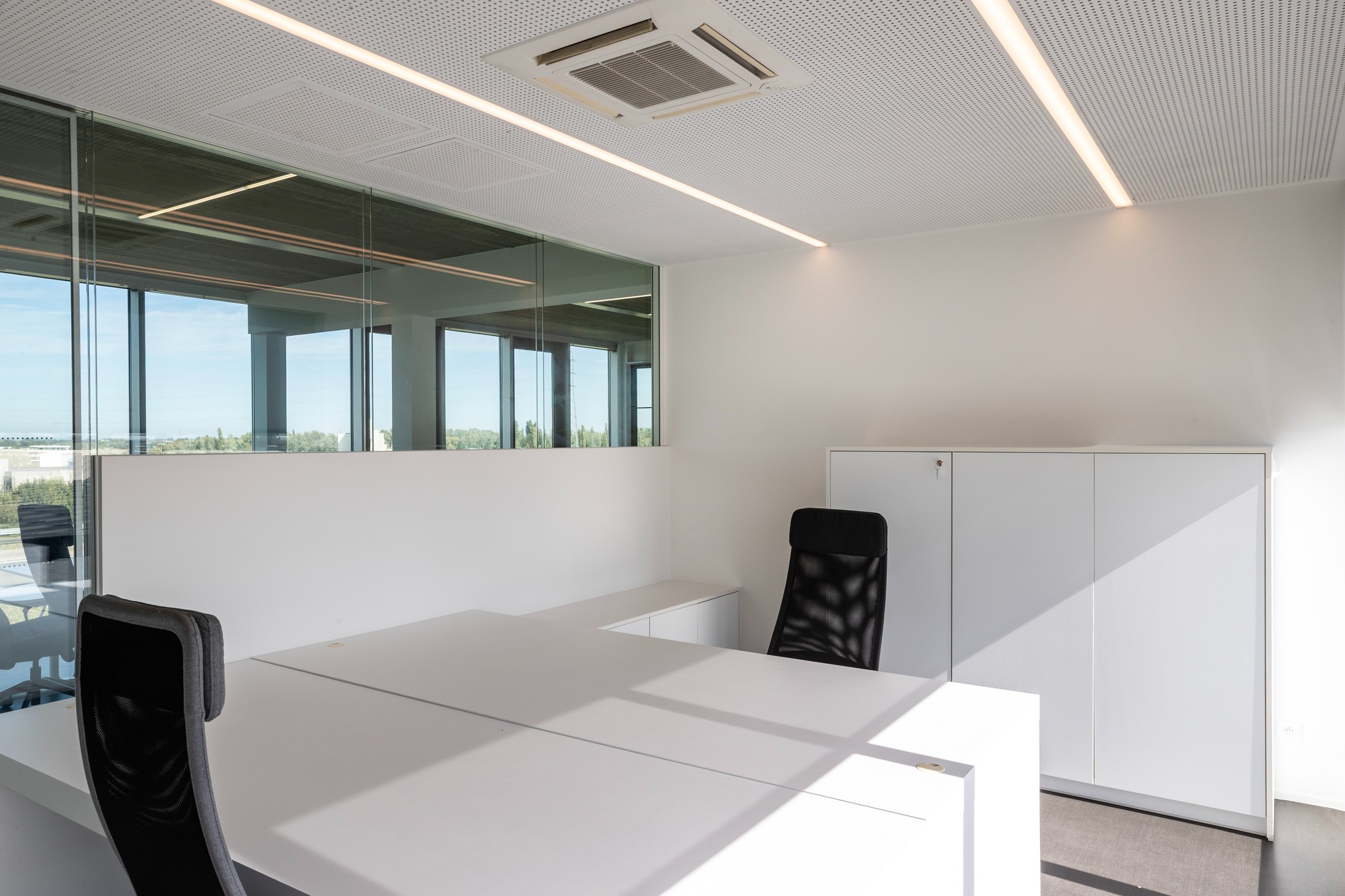 Moderne kantoorruimte 200m² te huur in Harelbeke - foto 3