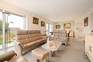 Leuk recent energiezuinig appartement met 2 SLK en TERRAS. Extra parking (€7.000) en ondergrondse garage (€15.000) bij te kopen.Gelegen in een recent...