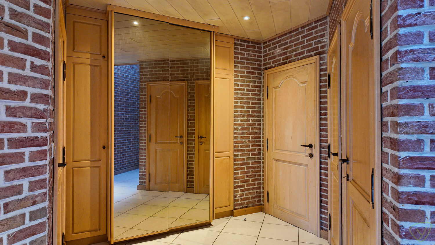 Ruime alleenstaande woning in fermettestijl op landelijke ligging te Zomergem! - foto 3