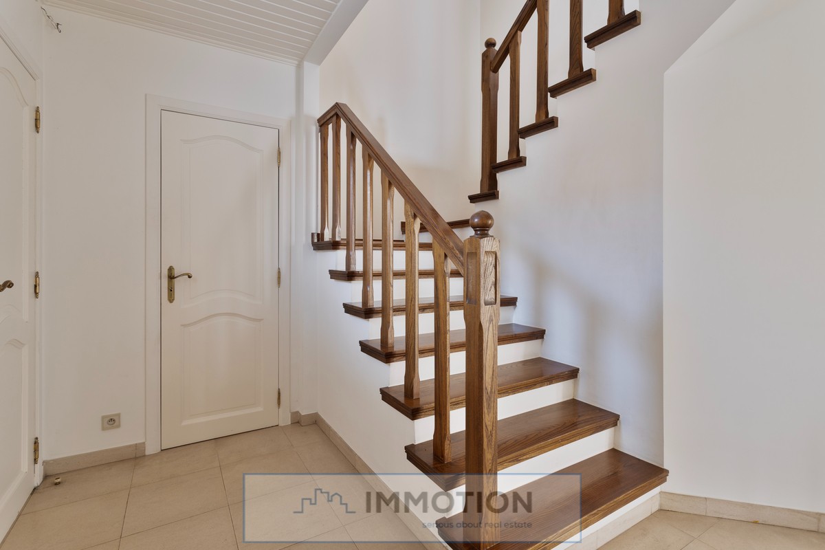 Woning HOB met tuin en dubbele garage - photo 2