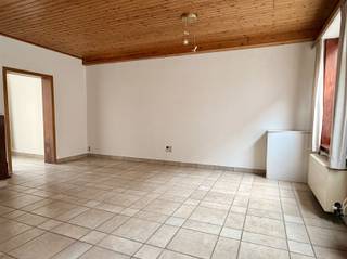 Charmant huisje in het centrum van Kontich! Deze woning vinden we terug in een rustige woonwijk in het centrum van Kontich, winkels, scholen,...